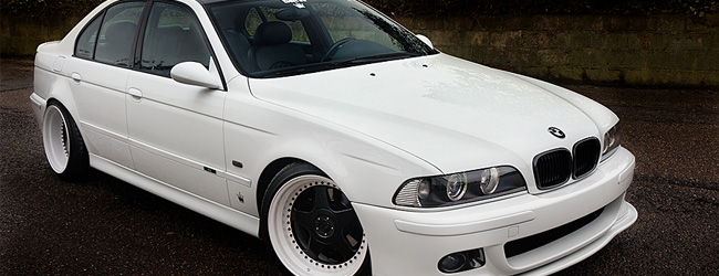 FAST TIP : a polar filter in car photography thumbnail